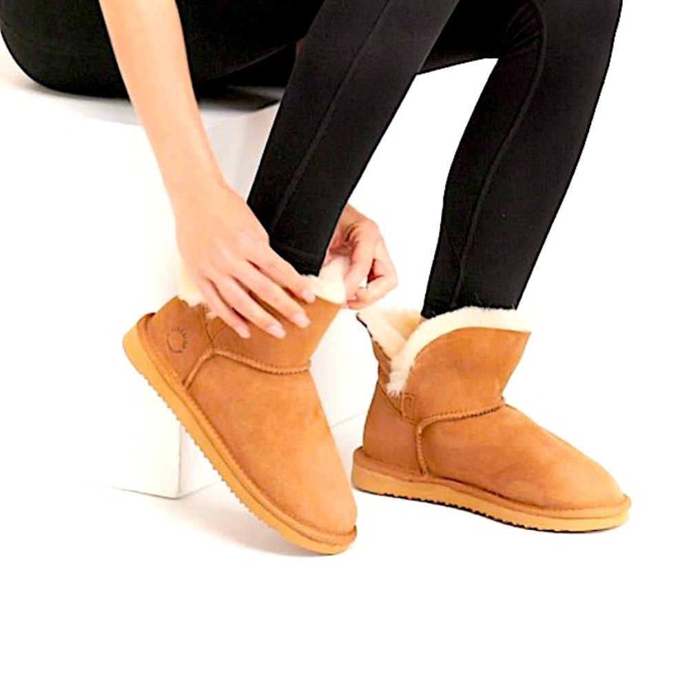 Women's Fireside by Dearfoams Perth Genuine Shearling Foldover Boot Slipper